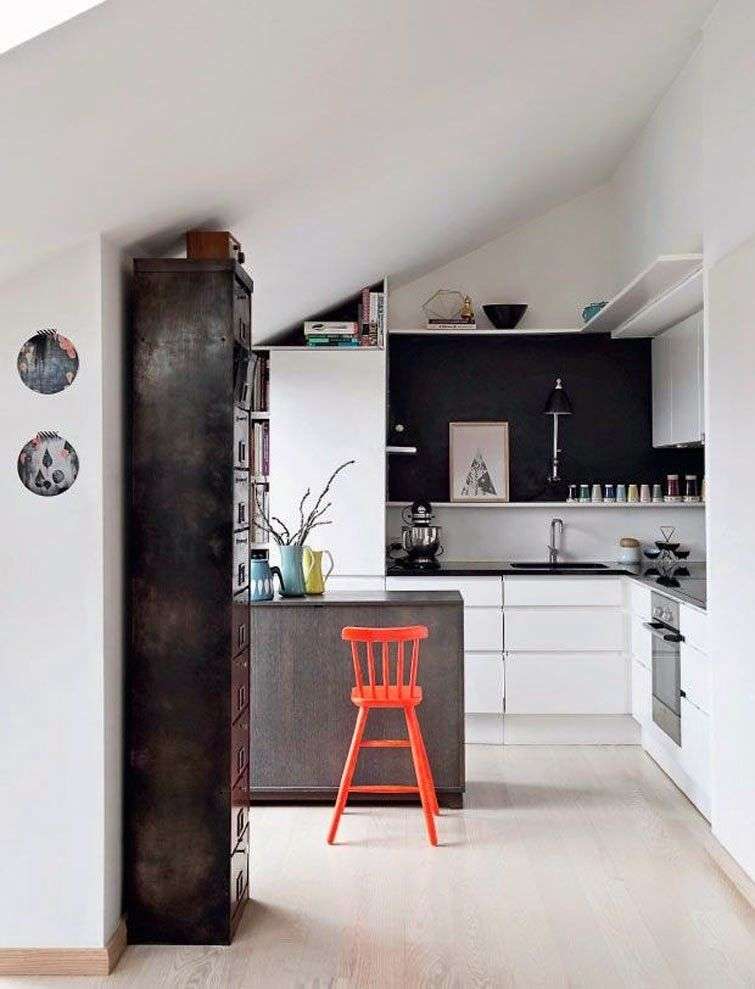 Інтерєр кухні в приватному будинку: як створити естетичну та комфортний простір