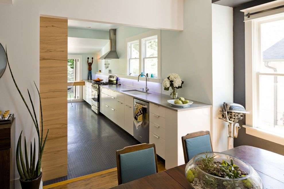 Інтерєр кухні в приватному будинку: як створити естетичну та комфортний простір