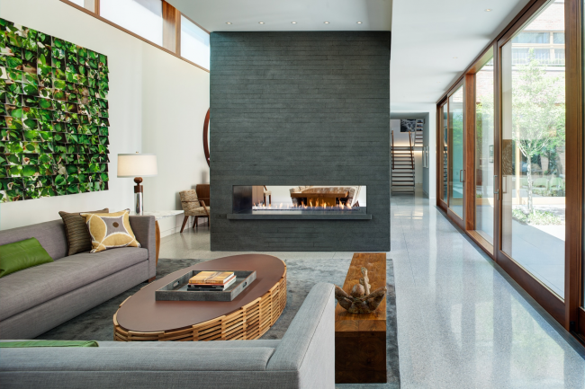 Камін в інтерєрі квартири: 85+ розкішних варіантів в сучасному і класичному дизайні