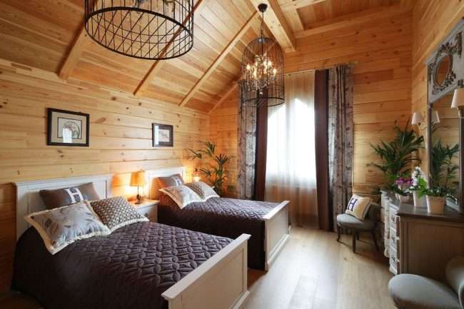 Оздоблення всередині деревяного будинку: рекомендації по вибору матеріалів і 70 теплих і естетичних рішень