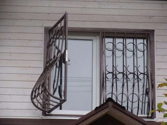 Решітки на вікна для дачі: вибір оптимальної конструкції та 70 найбільш елегантних і безпечних варіантів