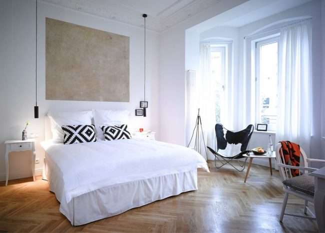 Штори в спальню: огляд трендових новинок і 85+ естетично досконалих ідей для кімнати