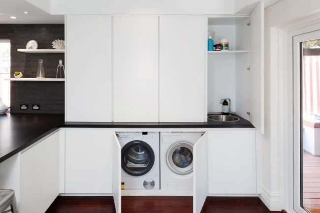 Вбудована пральна машина на кухні: поради щодо вибору та 60+ оптимальних варіантів розміщення