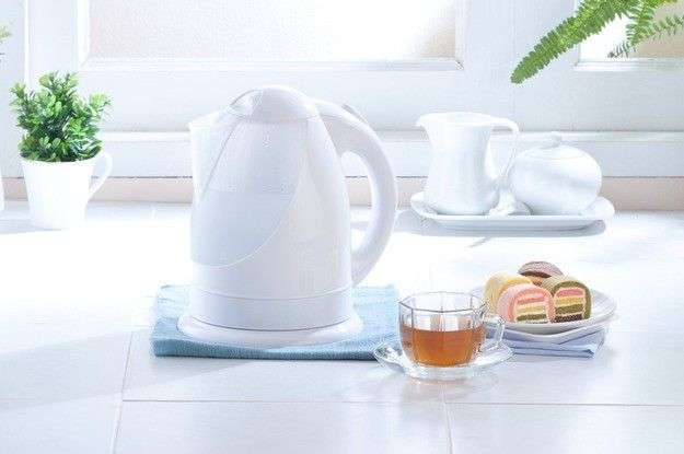 Як очистити електричний чайник від накипу: корисні лайфхаки та поради для ідеальної чистоти