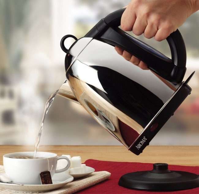 Як очистити електричний чайник від накипу: корисні лайфхаки та поради для ідеальної чистоти