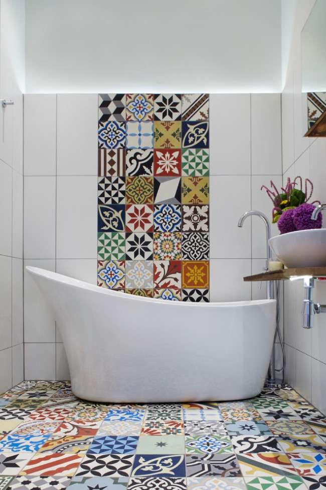 Кахель для ванної кімнати: мозаїка, печворк і 50+ самих свіжих дизайнерських трендів