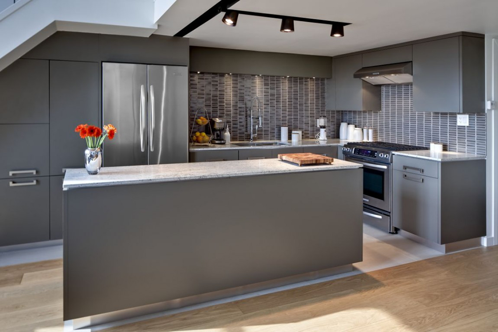 Інтерєр кухні площею 16 кв. метрів: як організувати простір максимально функціонально?