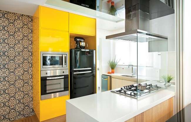 50 Ідей дизайну маленької кухні від 5 кв. м: як грамотно використовувати кожен сантиметр площі