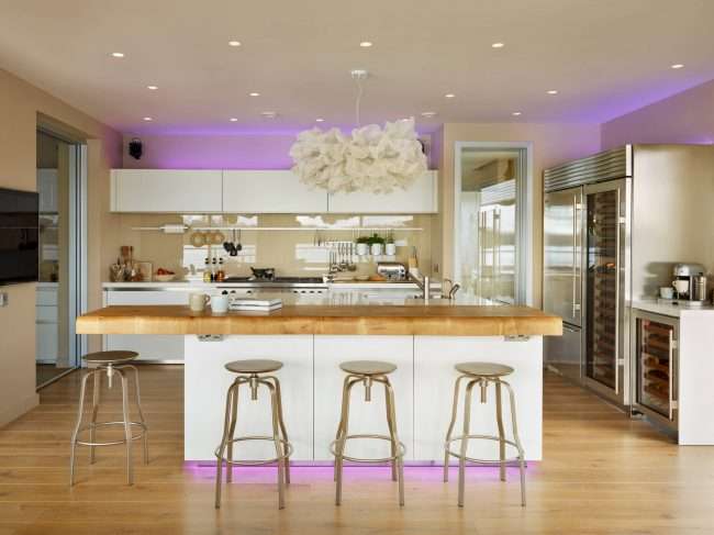 Світлодіодне підсвічування для кухонних шаф: як вибрати, особливості монтажу і 65 універсальних ідей