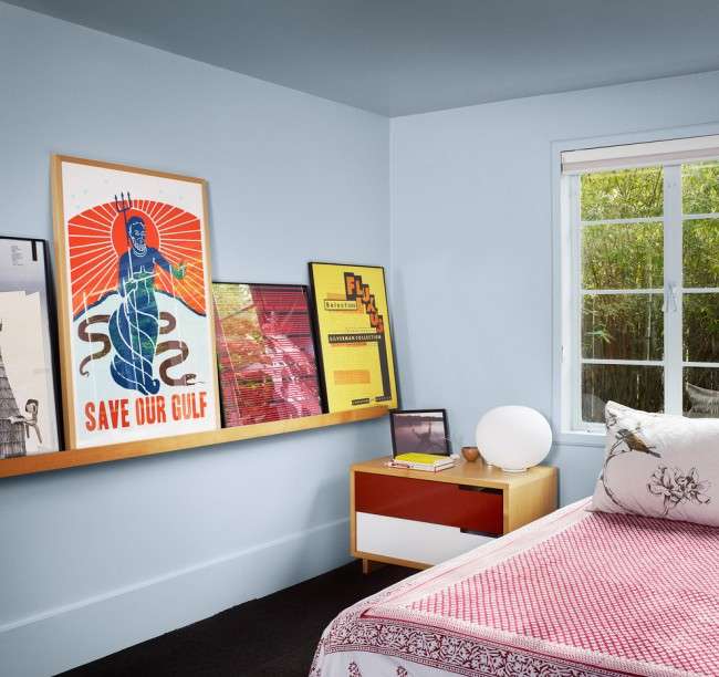 Приліжкові тумбочки: 60 ідей подчеркиващих шарм вашої спальні