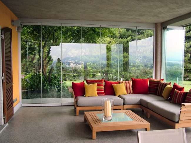 Як вибрати розсувні вікна для тераси: поради професіоналів і 80 стильних реалізацій для вашого будинку