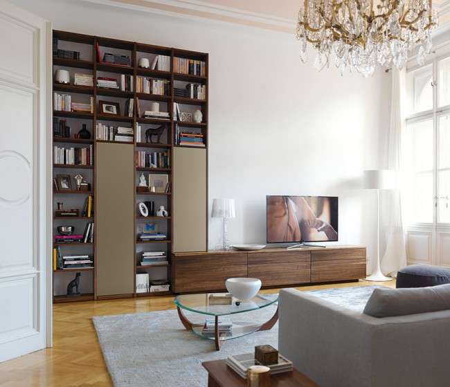 Стінки в зал: огляд сучасної та функціональної меблів для вітальні