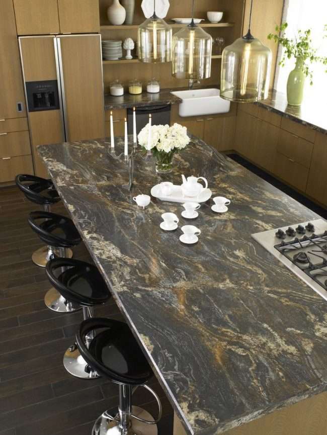 Стіл зі штучного каменю на кухню: втілення доступного аристократизму і 70 елегантних варіантів