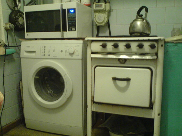 Можно ли ставить сверху на стиральную машинку автомат микроволновку