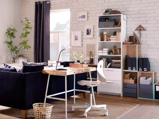 Письмові столи IKEA: вибираємо стильне робоче місце при розумному бюджет