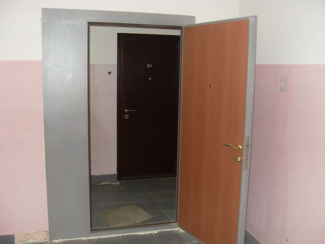 дверь