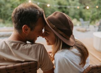 5 любовних заклинань, які працюють миттєво