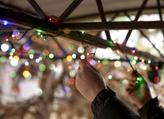 Erros de decoração de férias que podem danificar sua casa