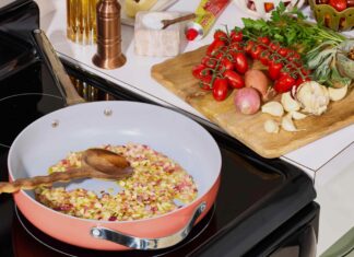 Eliminacja nieprzyjemnych zapachów w kuchni: 5 ważnych wskazówek od profesjonalnego sprzątacza