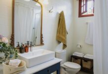 Рушникосушки чи гачки: що краще для гігієни ванної кімнати?