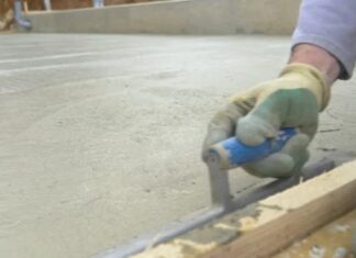 Por que o concreto simples (PCC) é crucial antes da construção da base