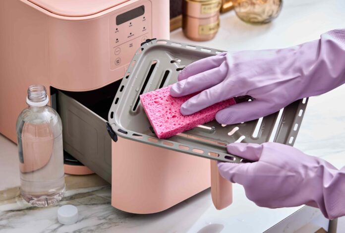 f6fc4b99-ff81-48b0-986e-305c273babd8